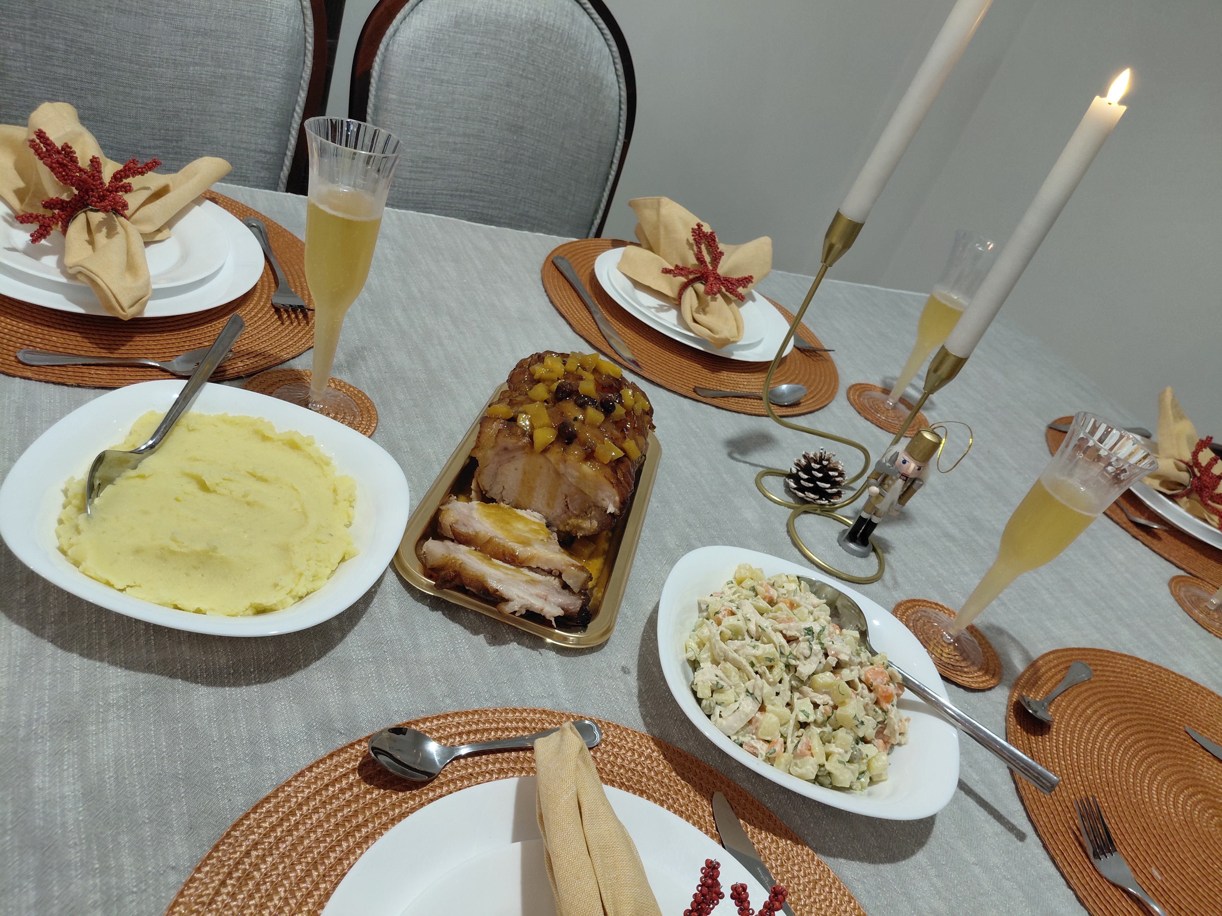 Friendsgiving: ¡La Familia que Elegimos!